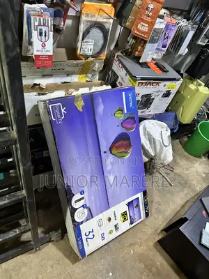 TV Smartec 32 inches Slightly Used