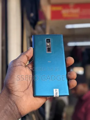 Kyocera Urbano V04 KYV45 64 GB Blue