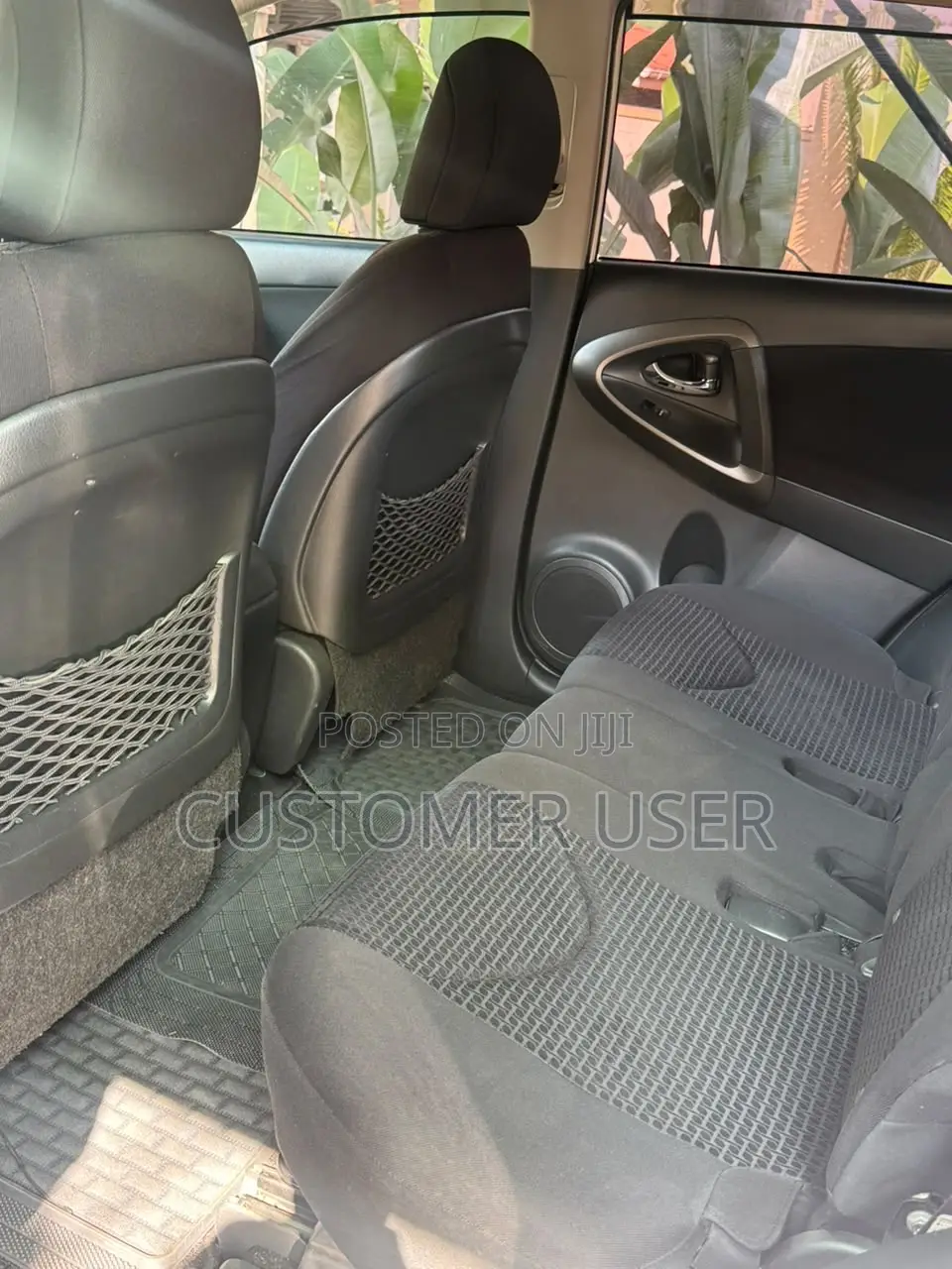 Toyota Vanguard 2010 White