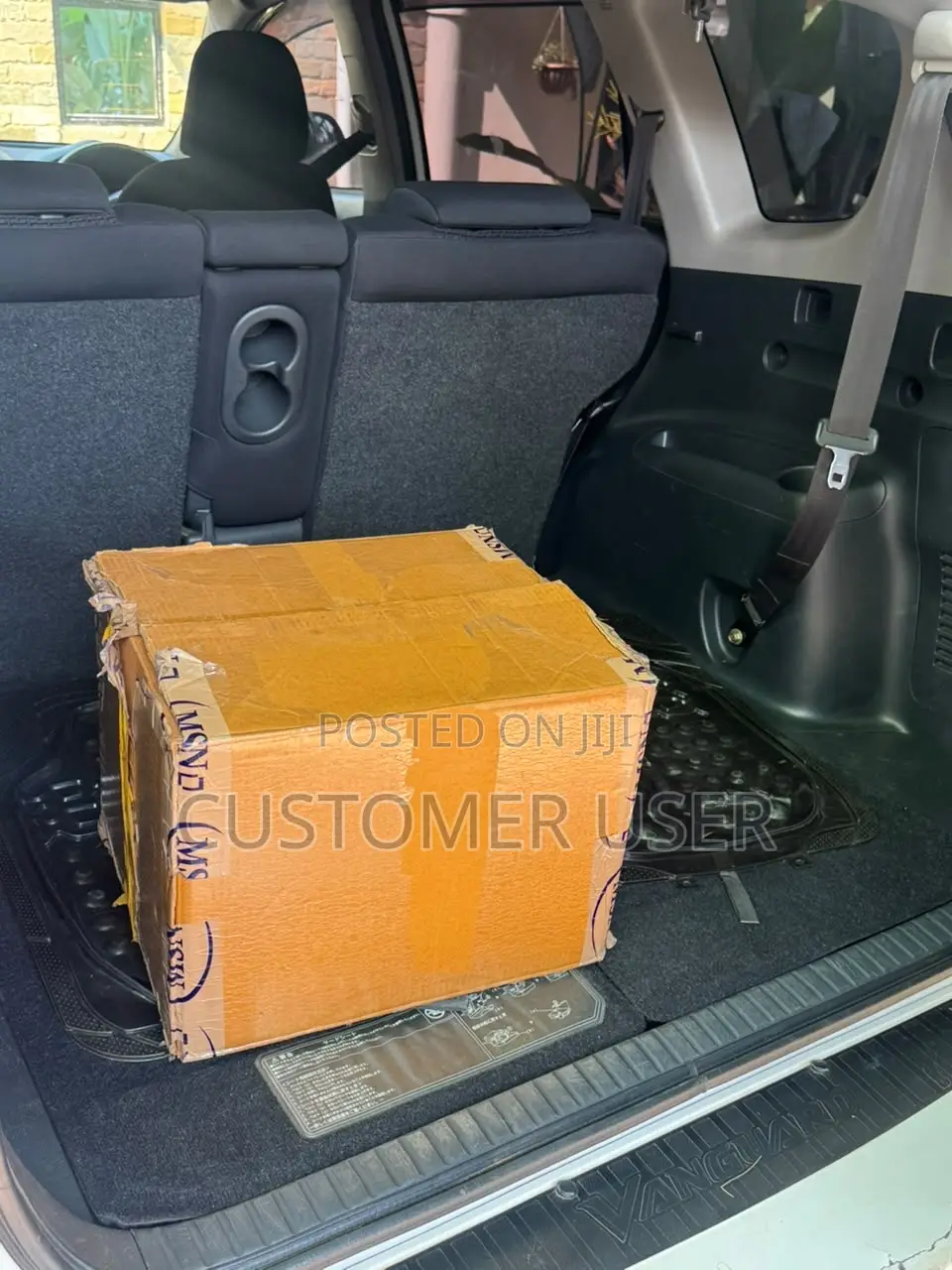 Toyota Vanguard 2010 White