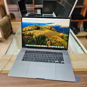 Laptop Apple MacBook Pro 2019 32GB Intel Core i7 SSD 1T