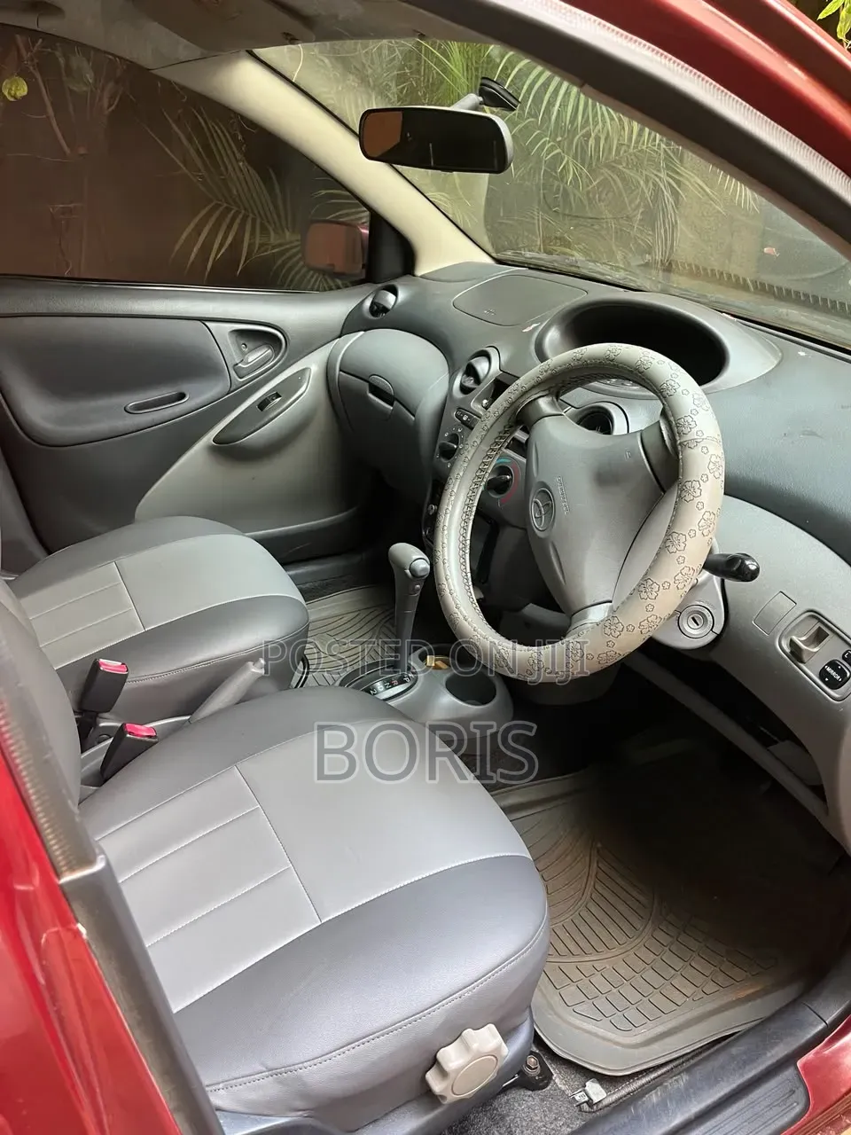 Toyota Vitz 2001 Red