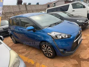 Toyota Sienta 2016 Blue