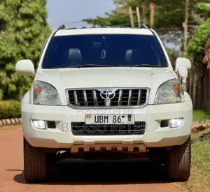 Toyota Land Cruiser Prado 2009 White