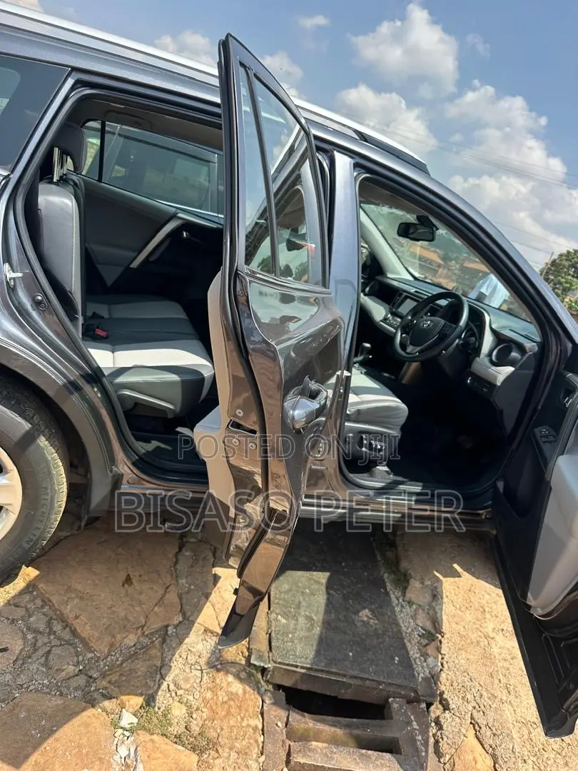 Toyota RAV4 2014 Gray