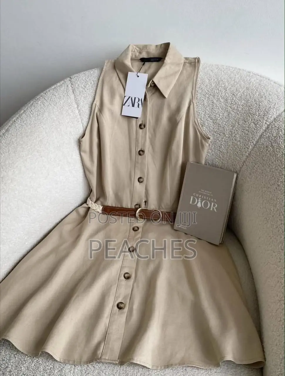 Round Dress With a Belt