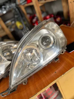 Mercedes Benz Ml W163 Head Lights