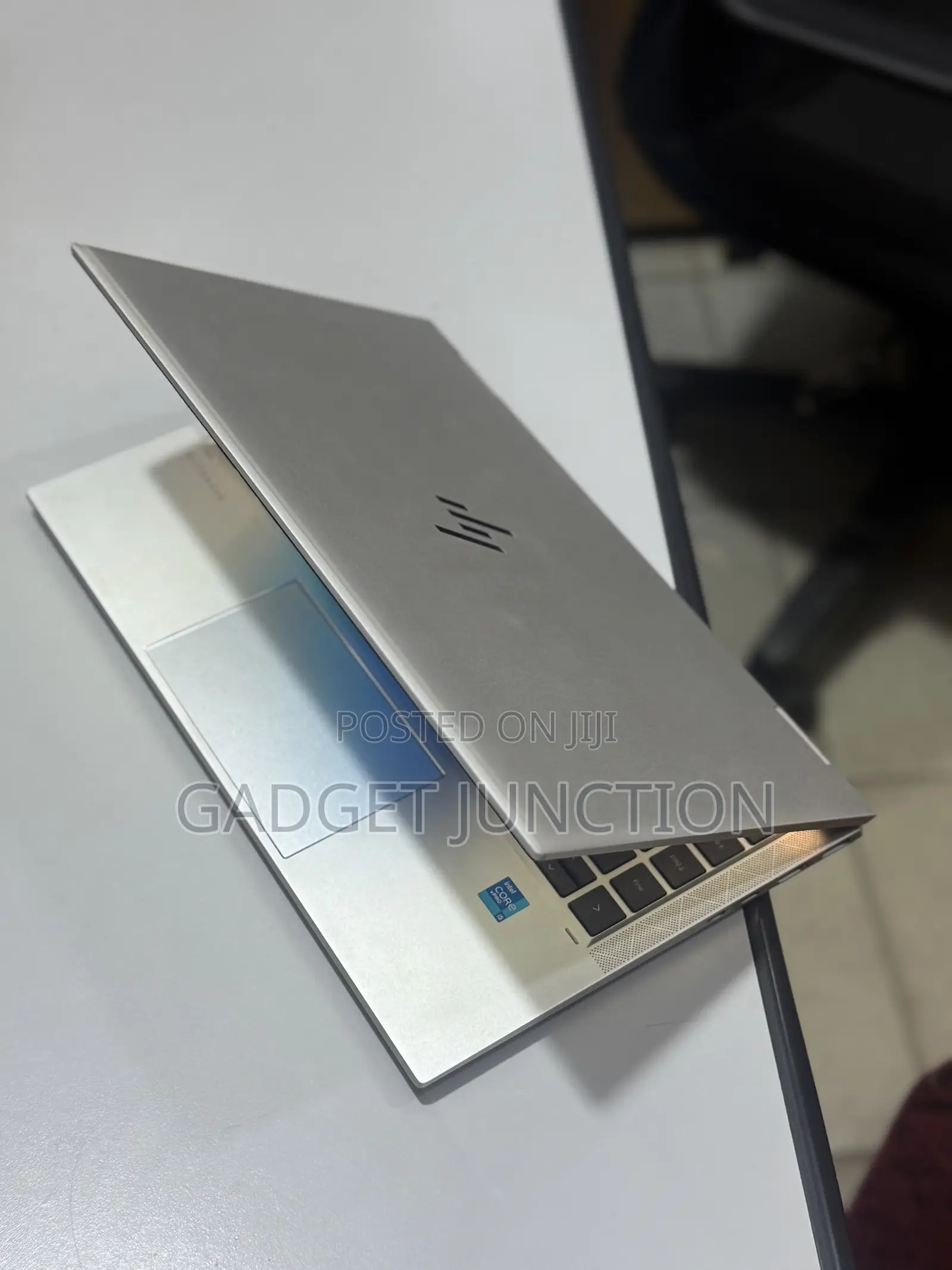 New Laptop HP EliteBook 1040 G8 16GB Intel Core i5 SSD 512GB