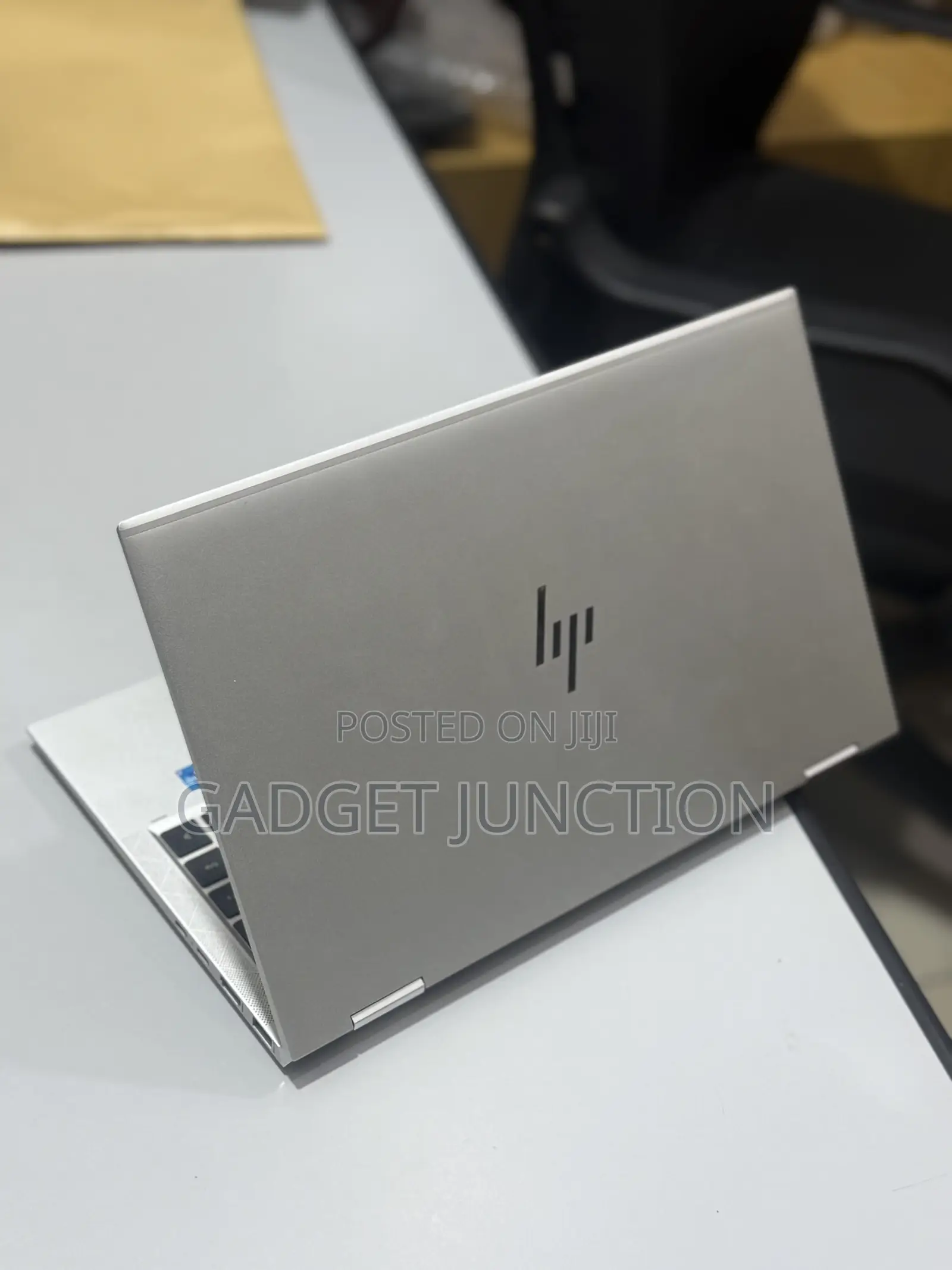 New Laptop HP EliteBook 1040 G8 16GB Intel Core i5 SSD 512GB