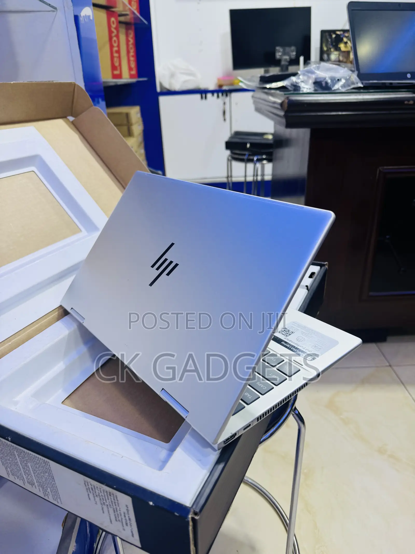 New Laptop HP Envy x360 16GB Intel Core i7 SSD 1T