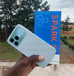 New Tecno Spark 50 128 GB Silver
