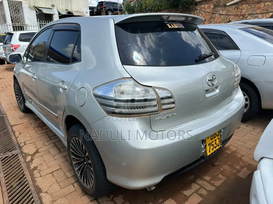 Toyota Blade 2008 Silver