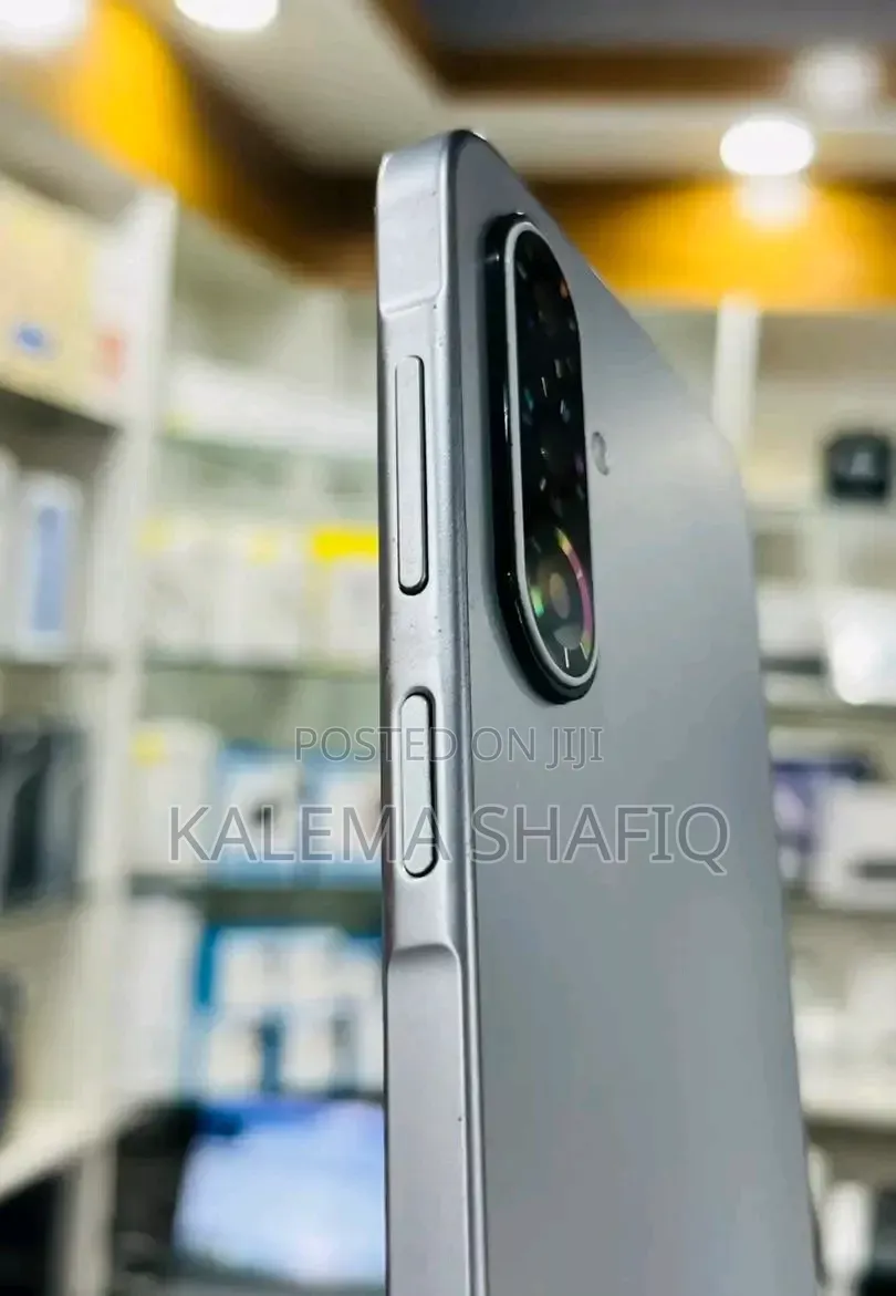 New Samsung Galaxy A17 5G 256 GB Gray