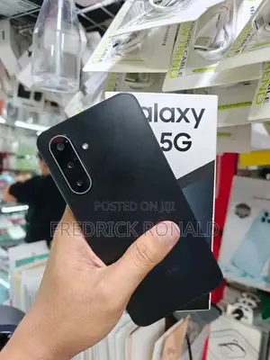 New Samsung Galaxy A17 5G 256 GB Black