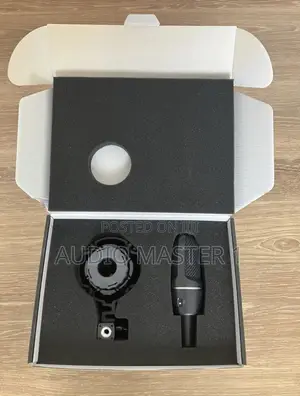 Akg C3000b Studio Microphone