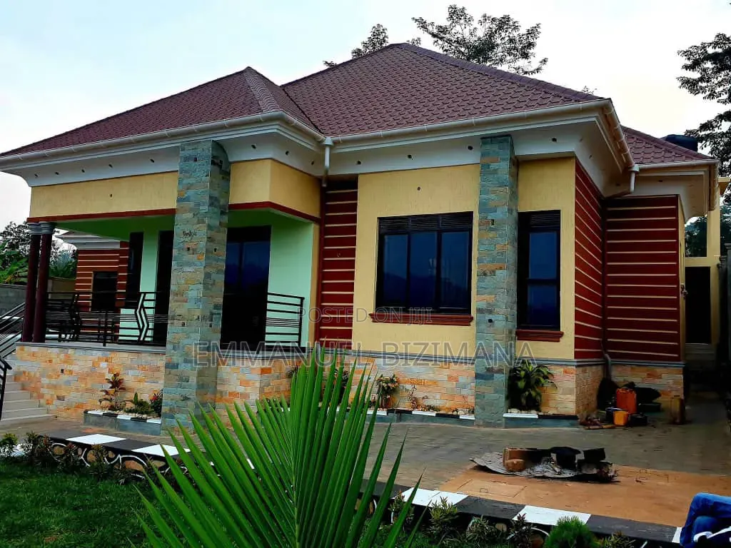 Furnished 4bdrm Bungalow in Seeta, Central Division for sale