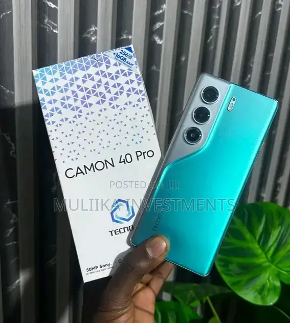 New Tecno Camon 40 Pro 5G 256 GB Green