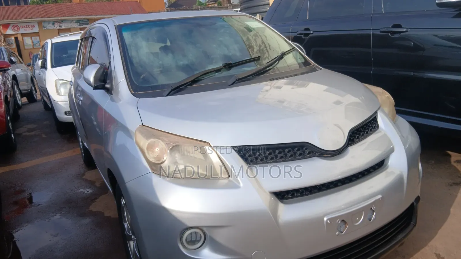 Toyota IST 2010 Silver