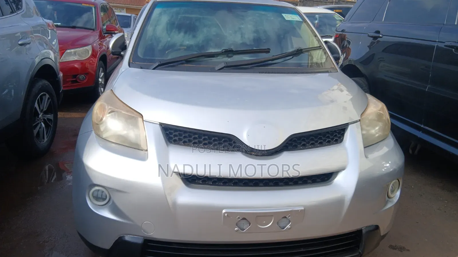 Toyota IST 2010 Silver