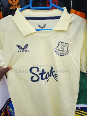 Everton Cream Color