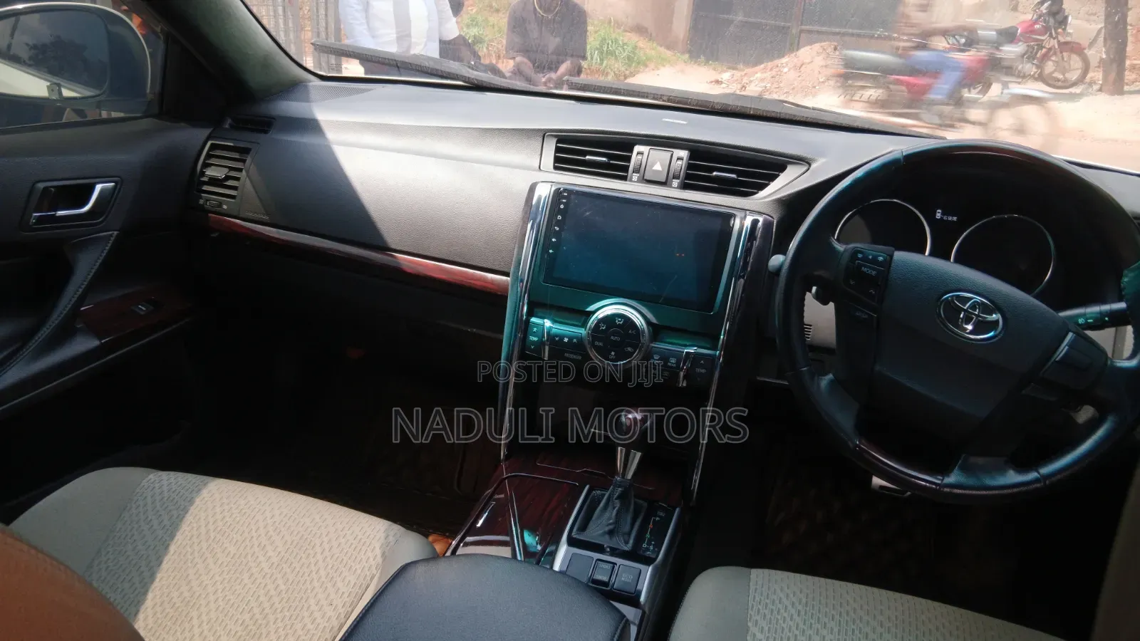 Toyota Mark X 2012 Silver