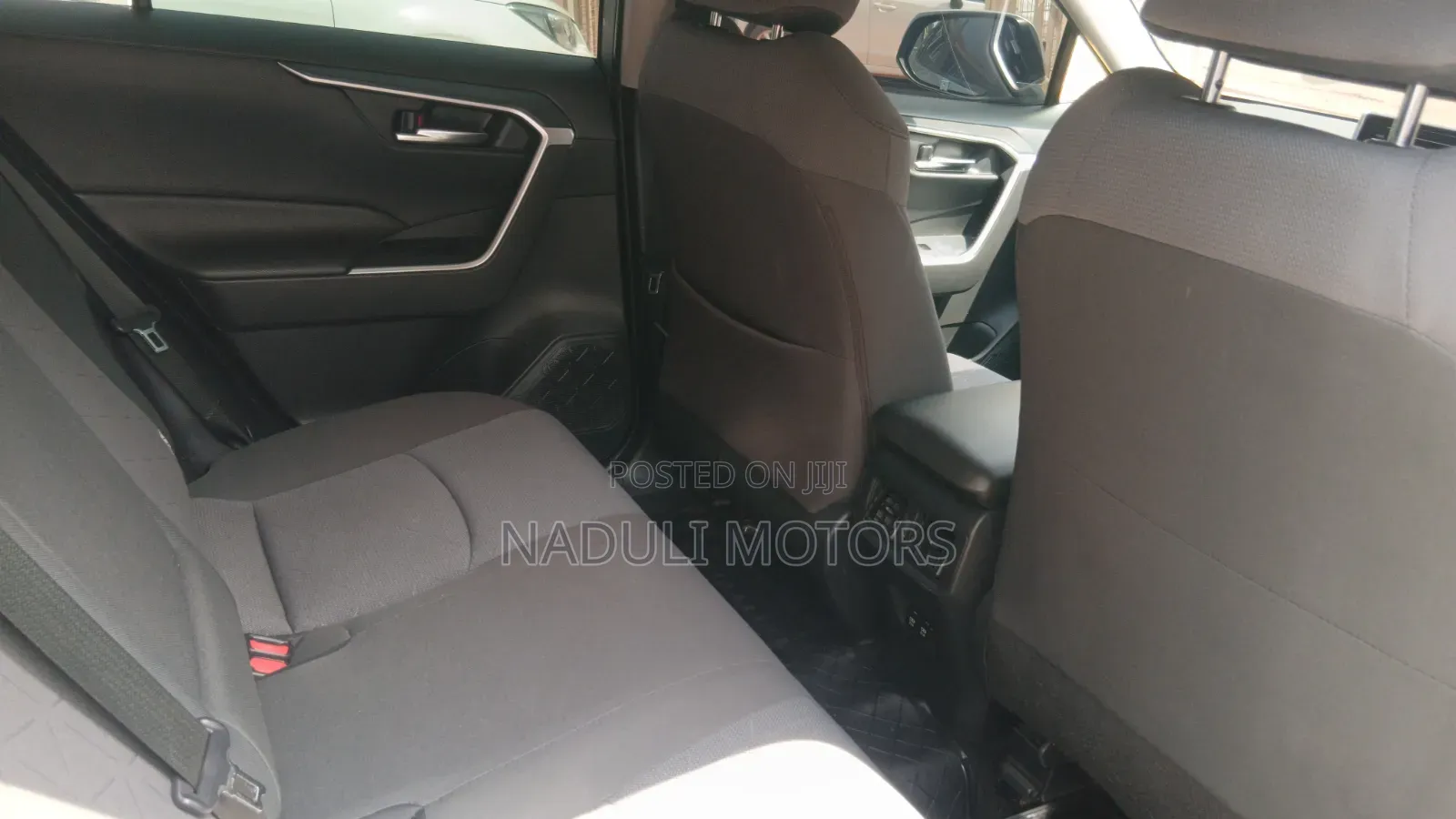 Toyota RAV4 2020 Silver