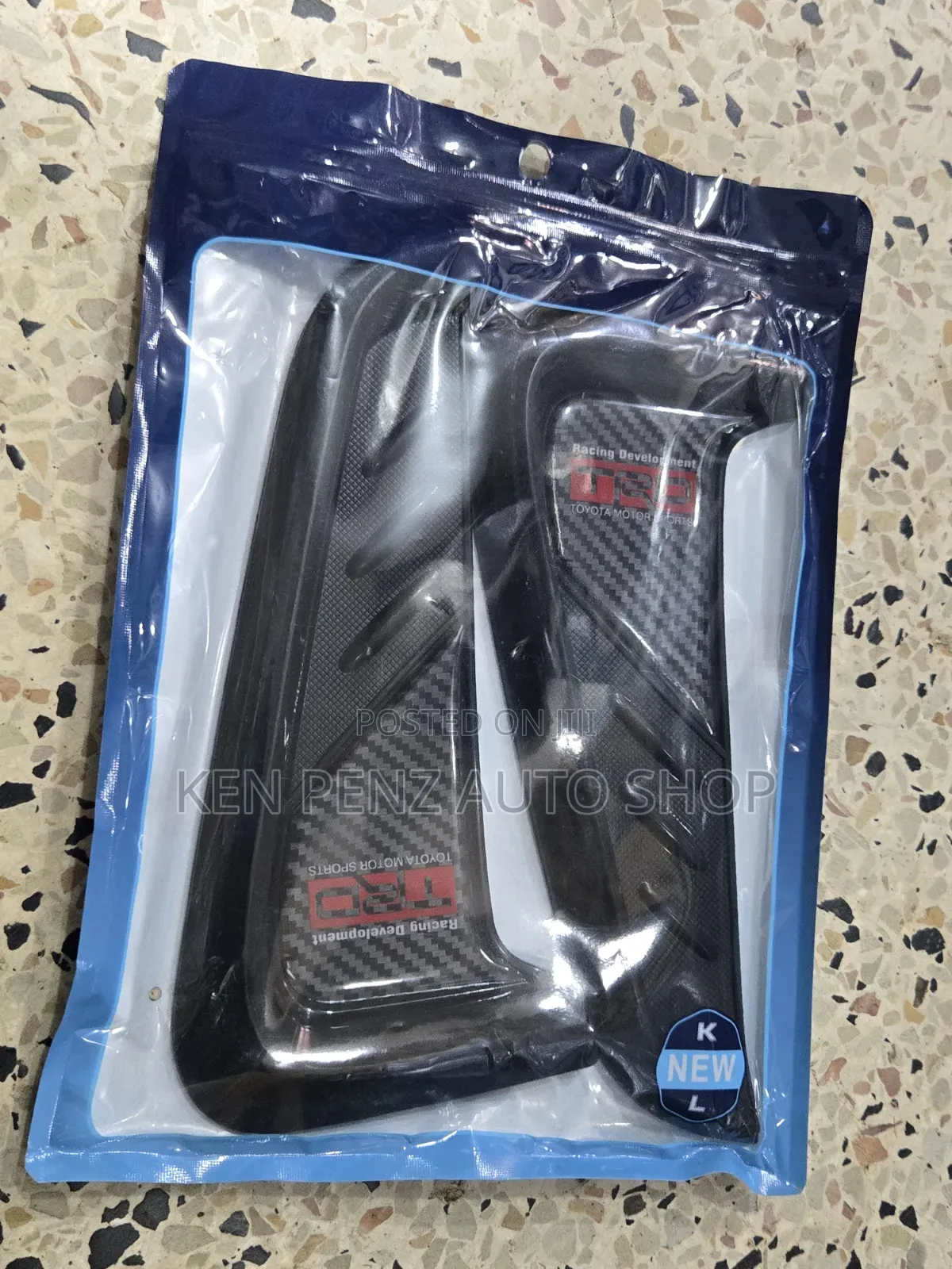 Universal Toyot Car Side Fender Vents ( Fiber Made and Longer Size)