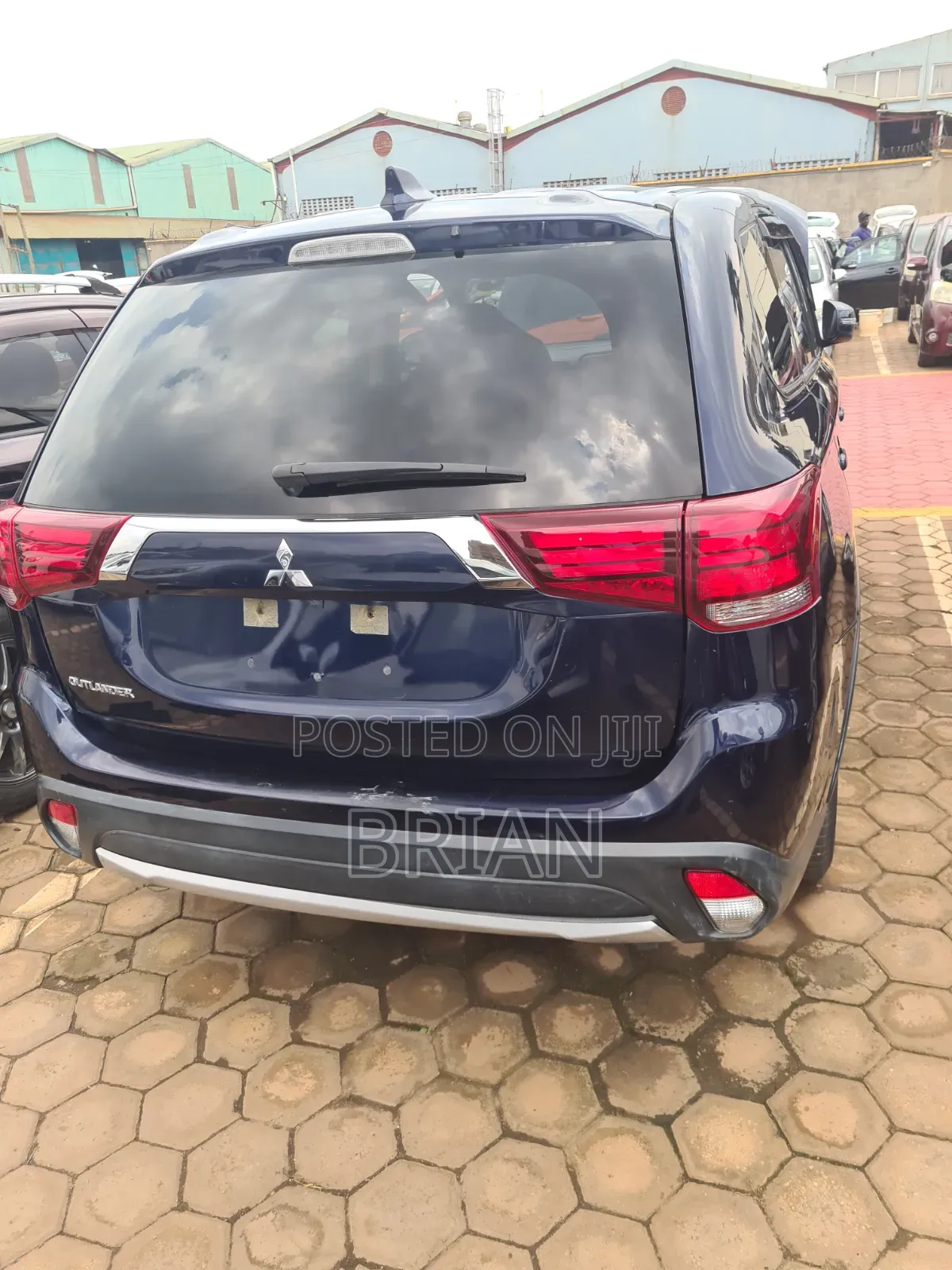 Mitsubishi Outlander 2017 Blue