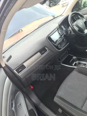 Mitsubishi Outlander 2017 Blue