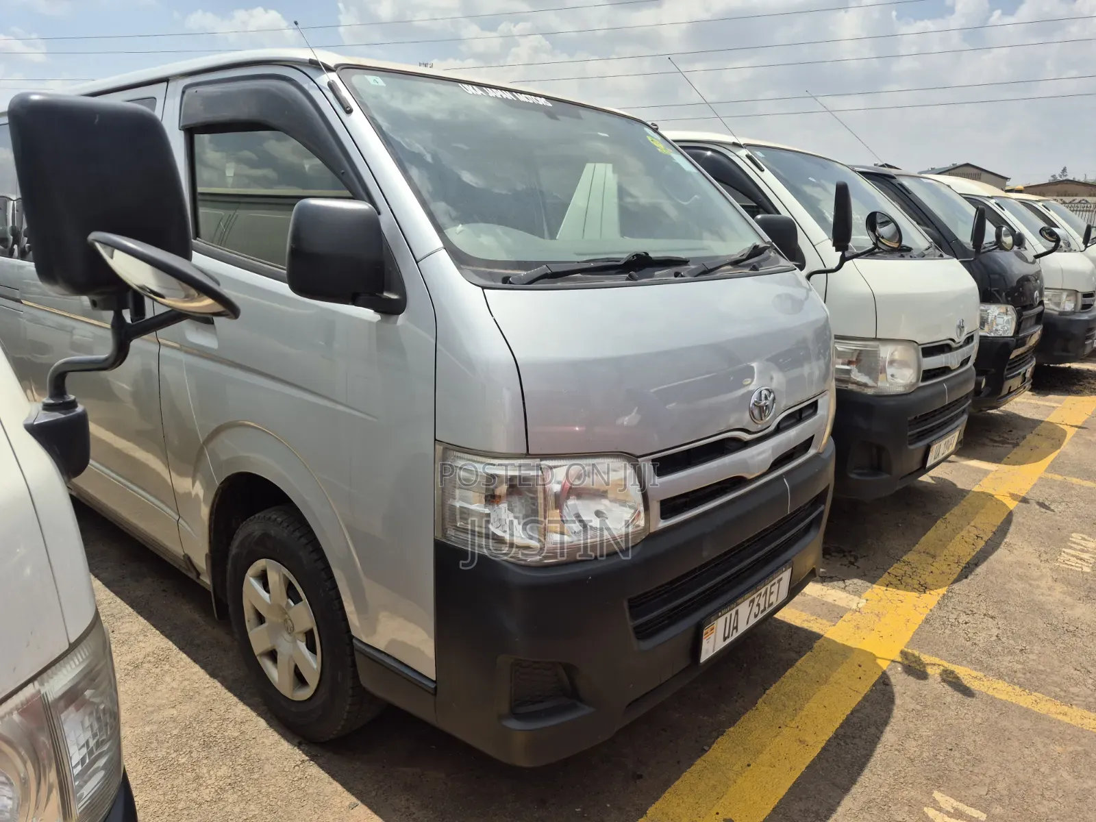 Toyota HiAce 2012 Silver