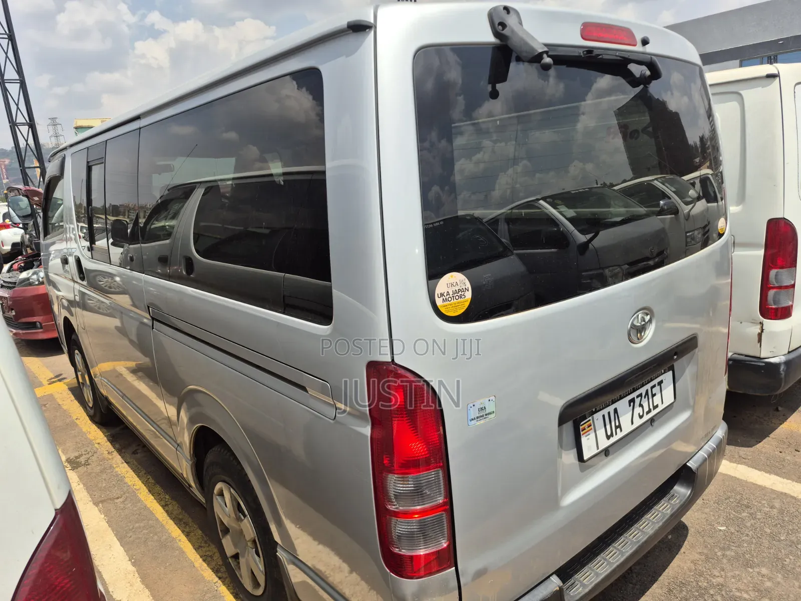 Toyota HiAce 2012 Silver