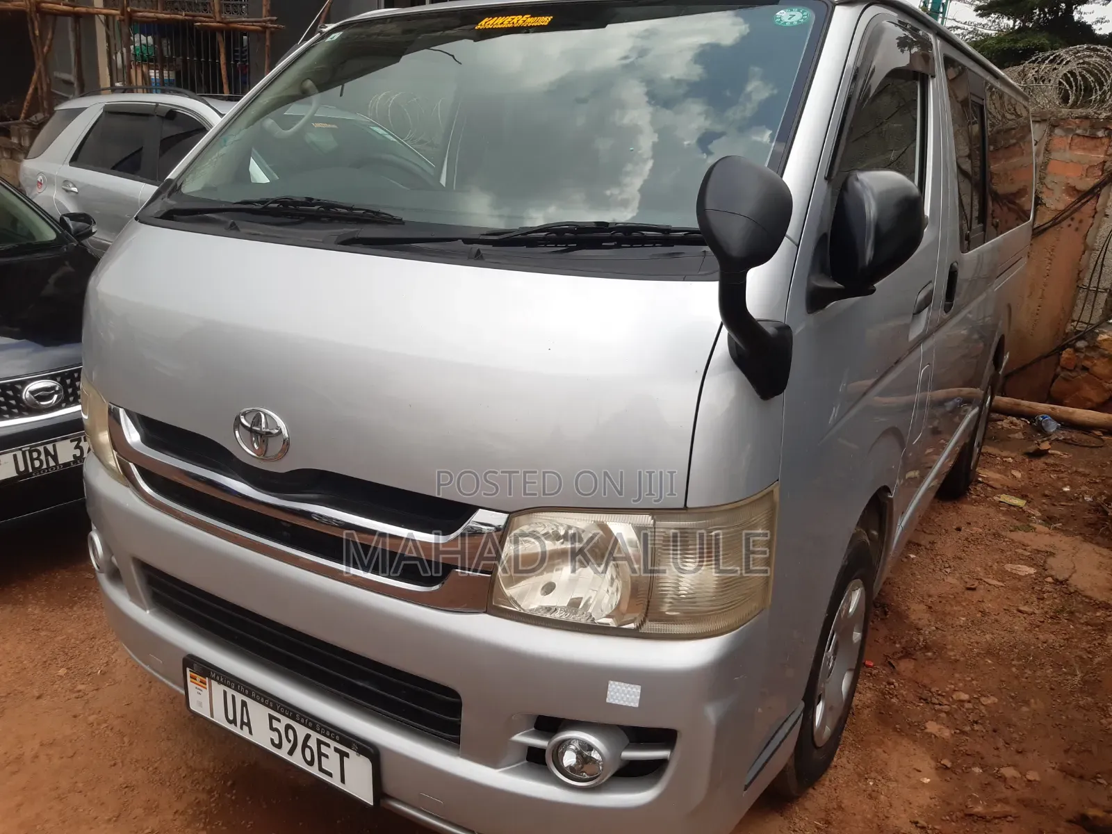 Toyota HiAce 2010 Silver