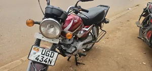 TVS HLX 125 2025 Red