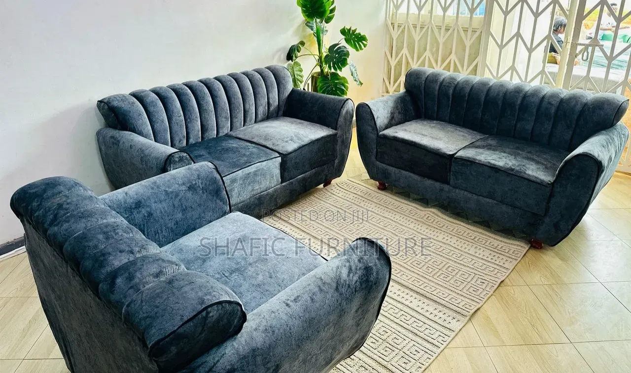 2,2,1 Sofa Ready Available for Sale