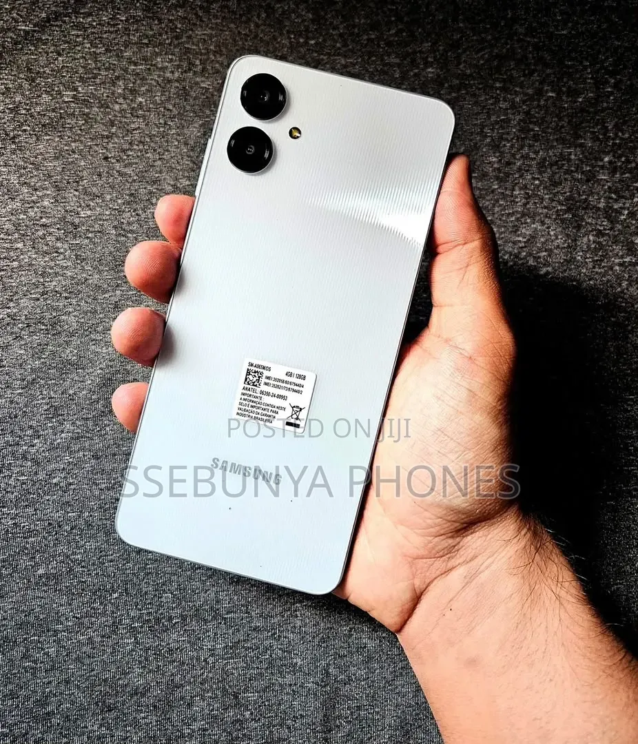 New Samsung Galaxy A06 64 GB White