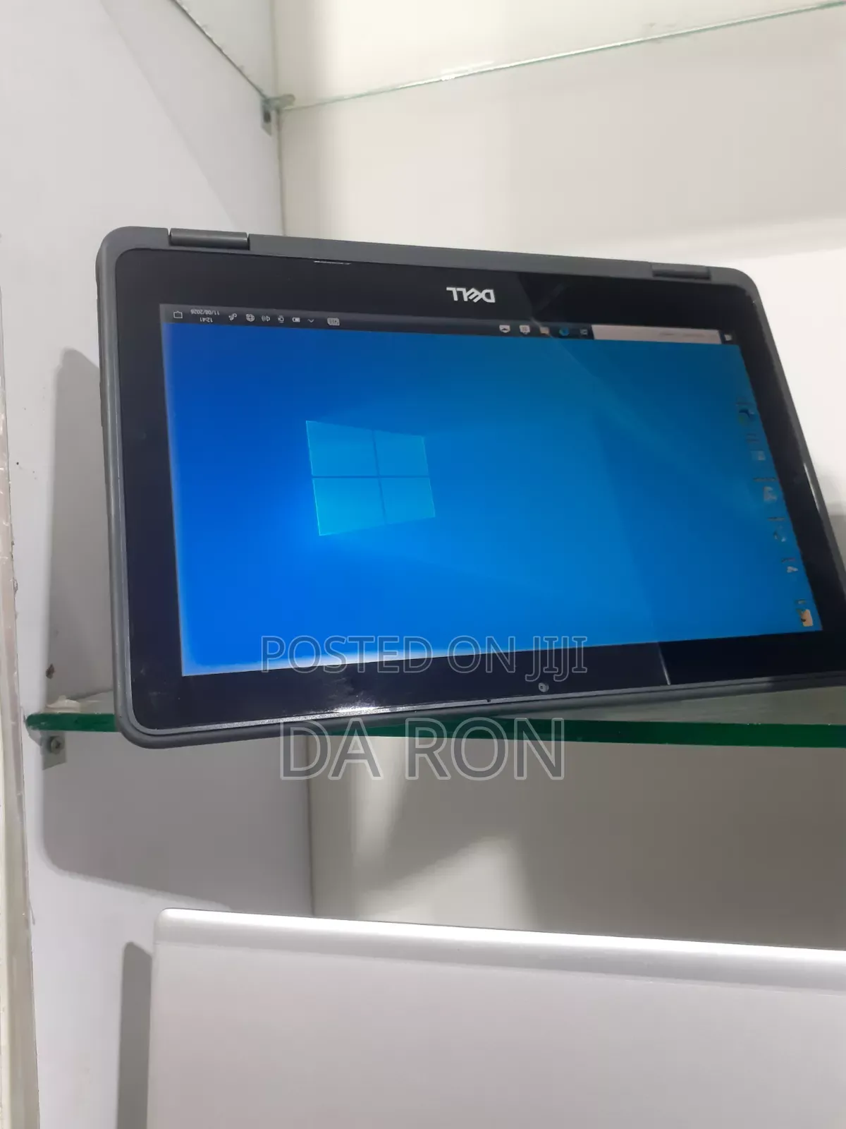 Laptop Dell Latitude 3190 2-in-1 4GB Intel Celeron SSD 128GB