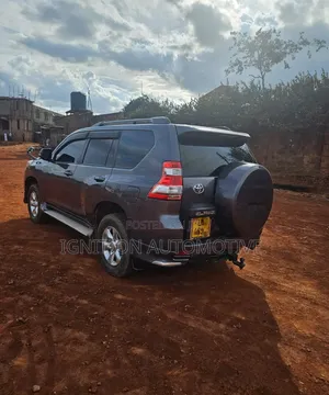 Toyota Land Cruiser 2014 Gray
