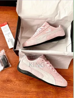 Puma Speedcat OG Sneakers in a Pink Suede