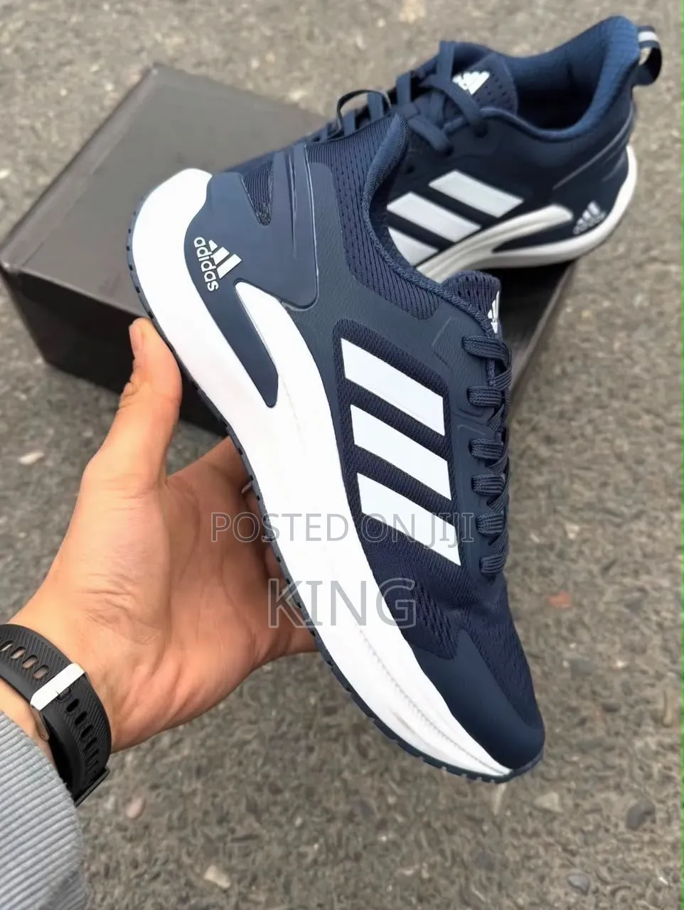 Adidas Bounce Running Sneakers