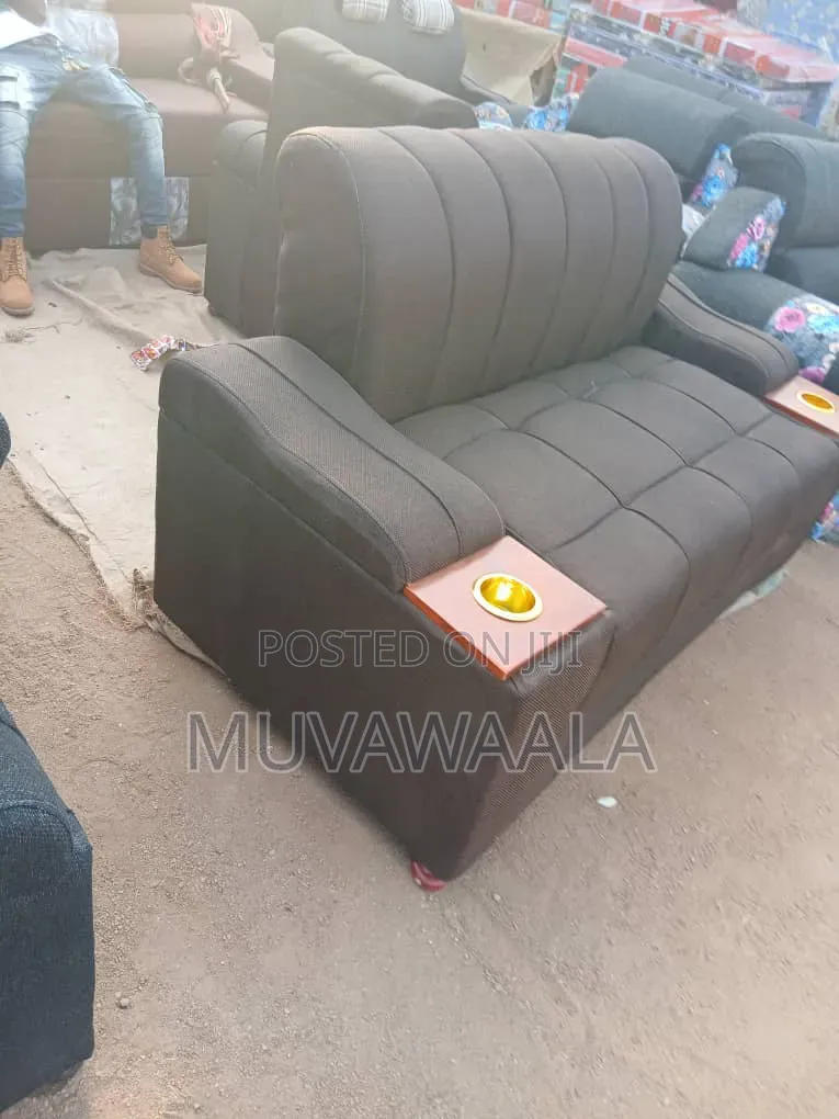 Hand Sofa Set