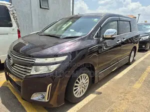 Nissan Elgrand 2013 Maroon