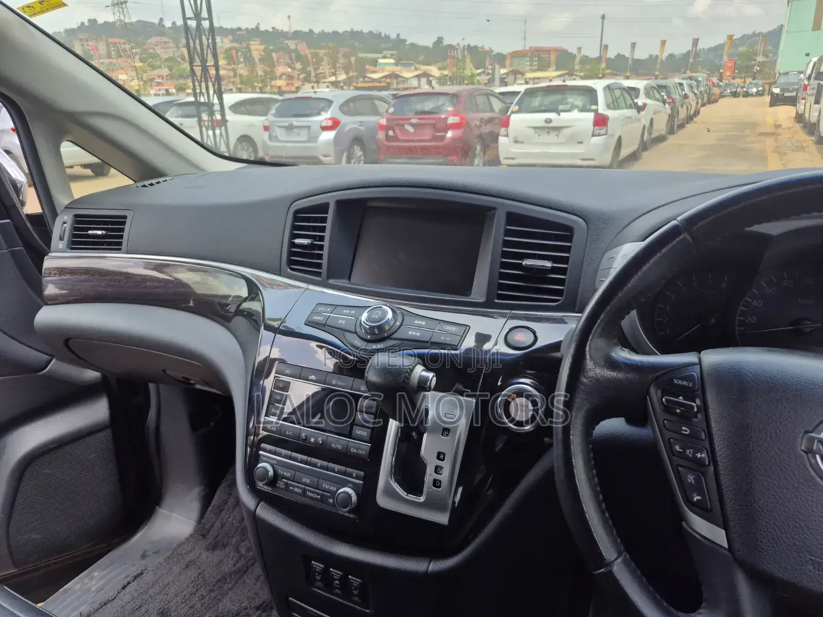 Nissan Elgrand 2013 Maroon