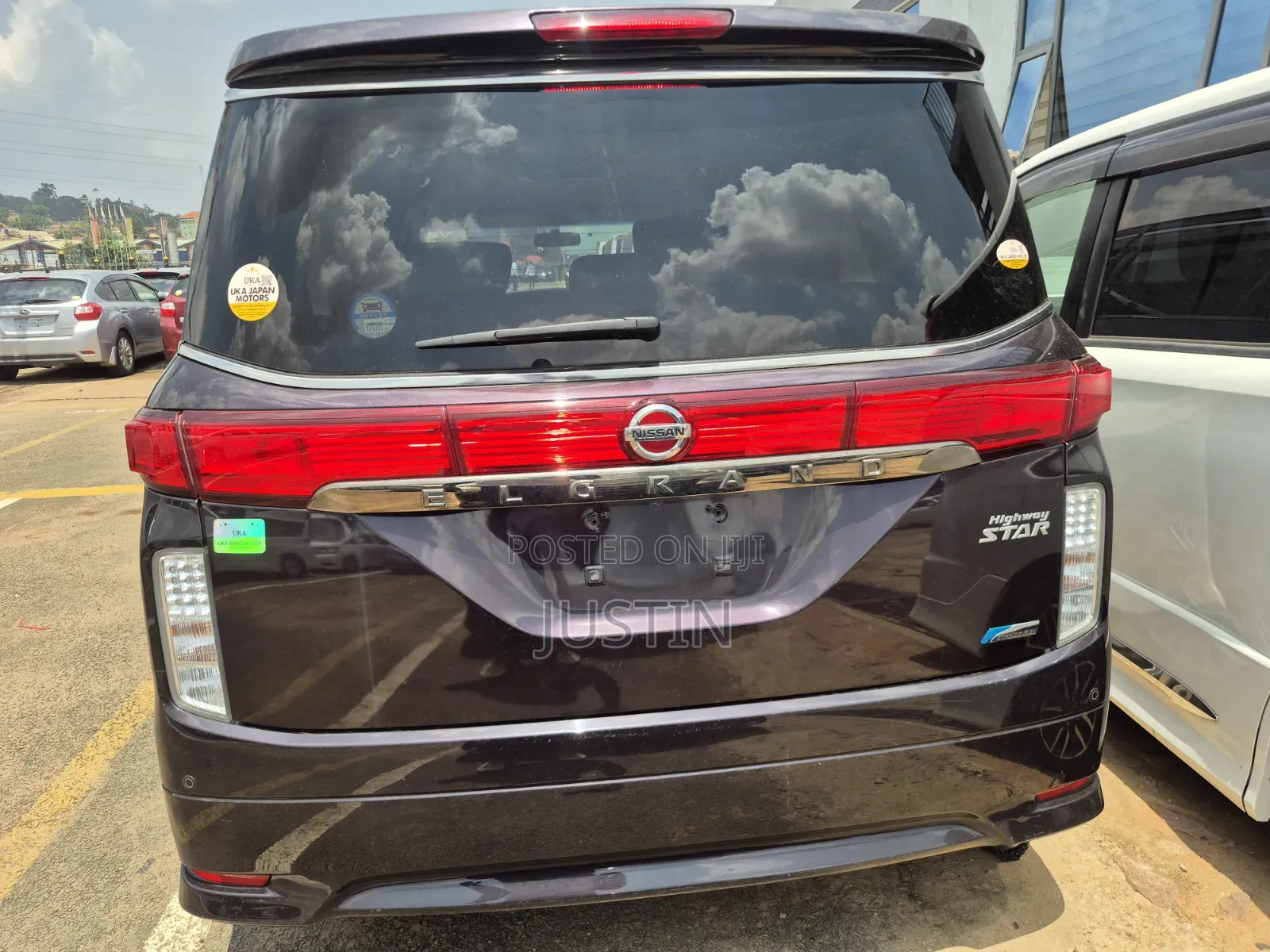 Nissan Elgrand 2013 Maroon