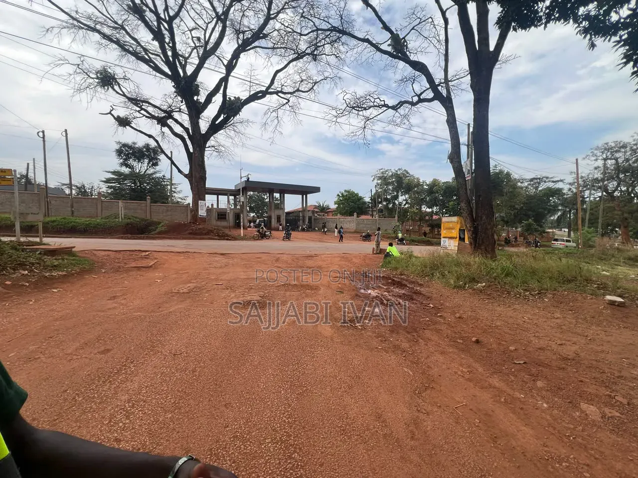 Commercial Land