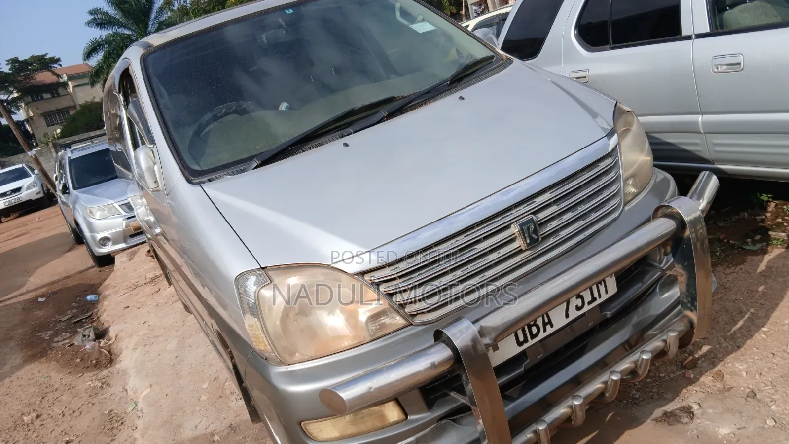 Toyota Regius 1998 Silver
