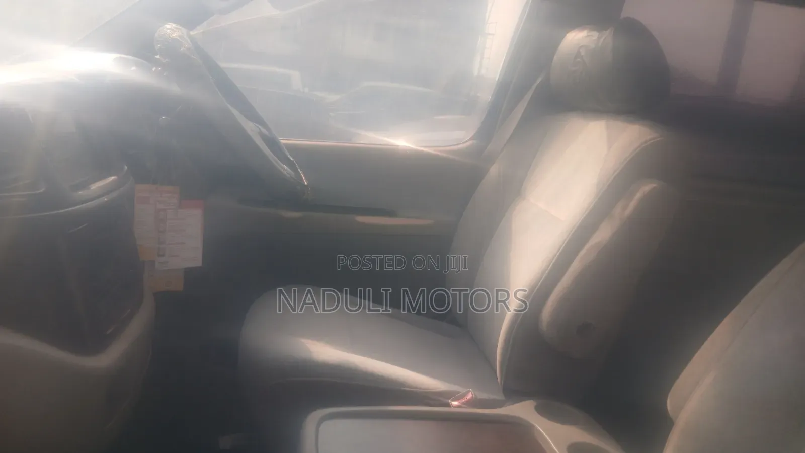 Toyota Regius 1998 Silver