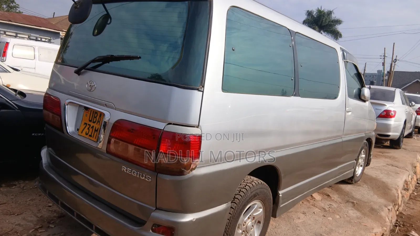 Toyota Regius 1998 Silver