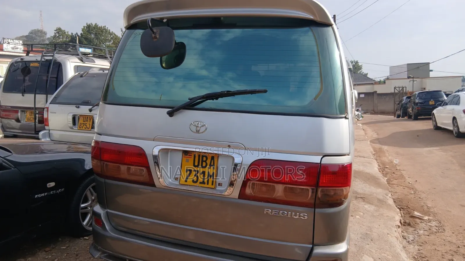 Toyota Regius 1998 Silver