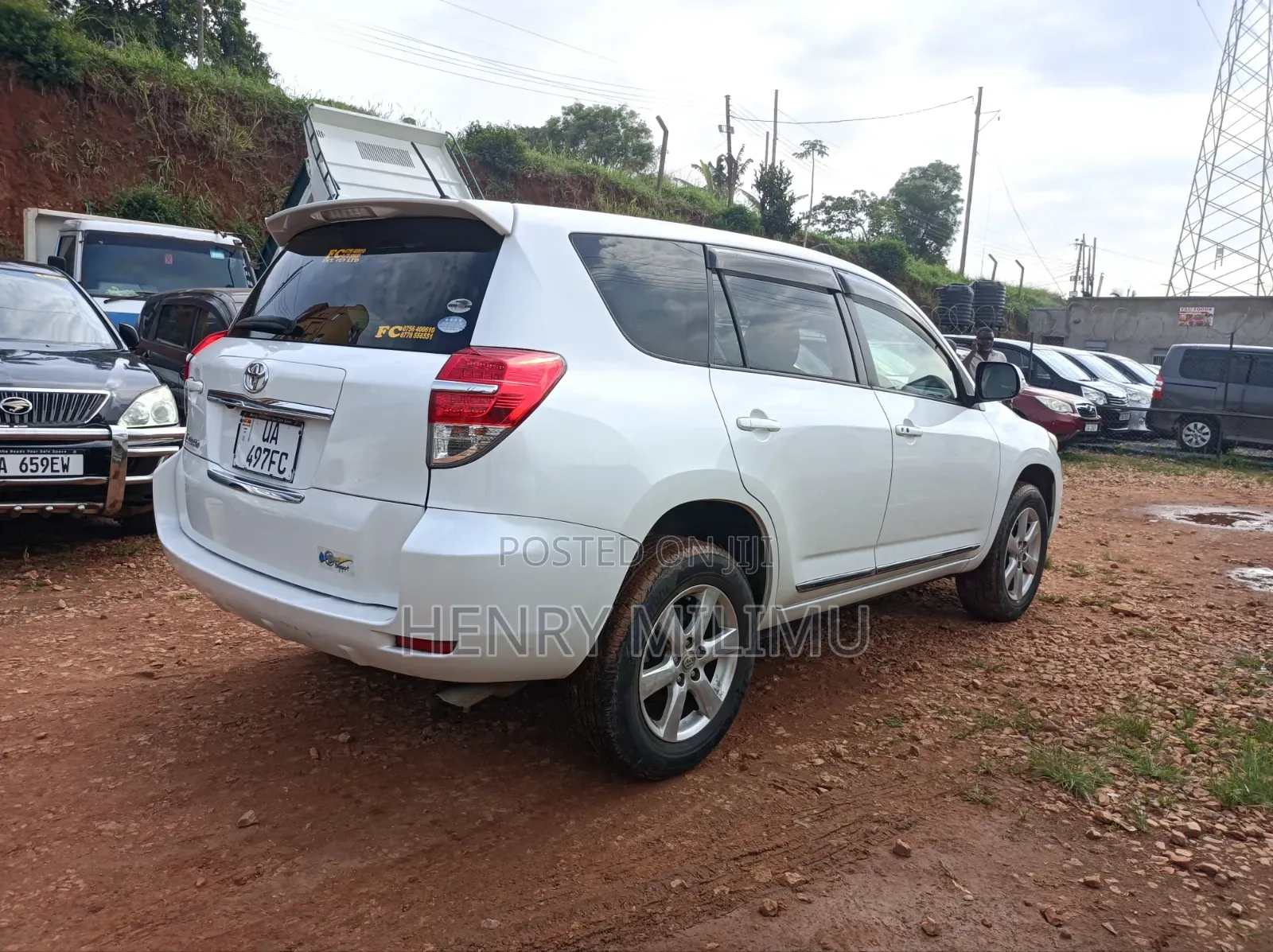 Toyota Vanguard 2011 White