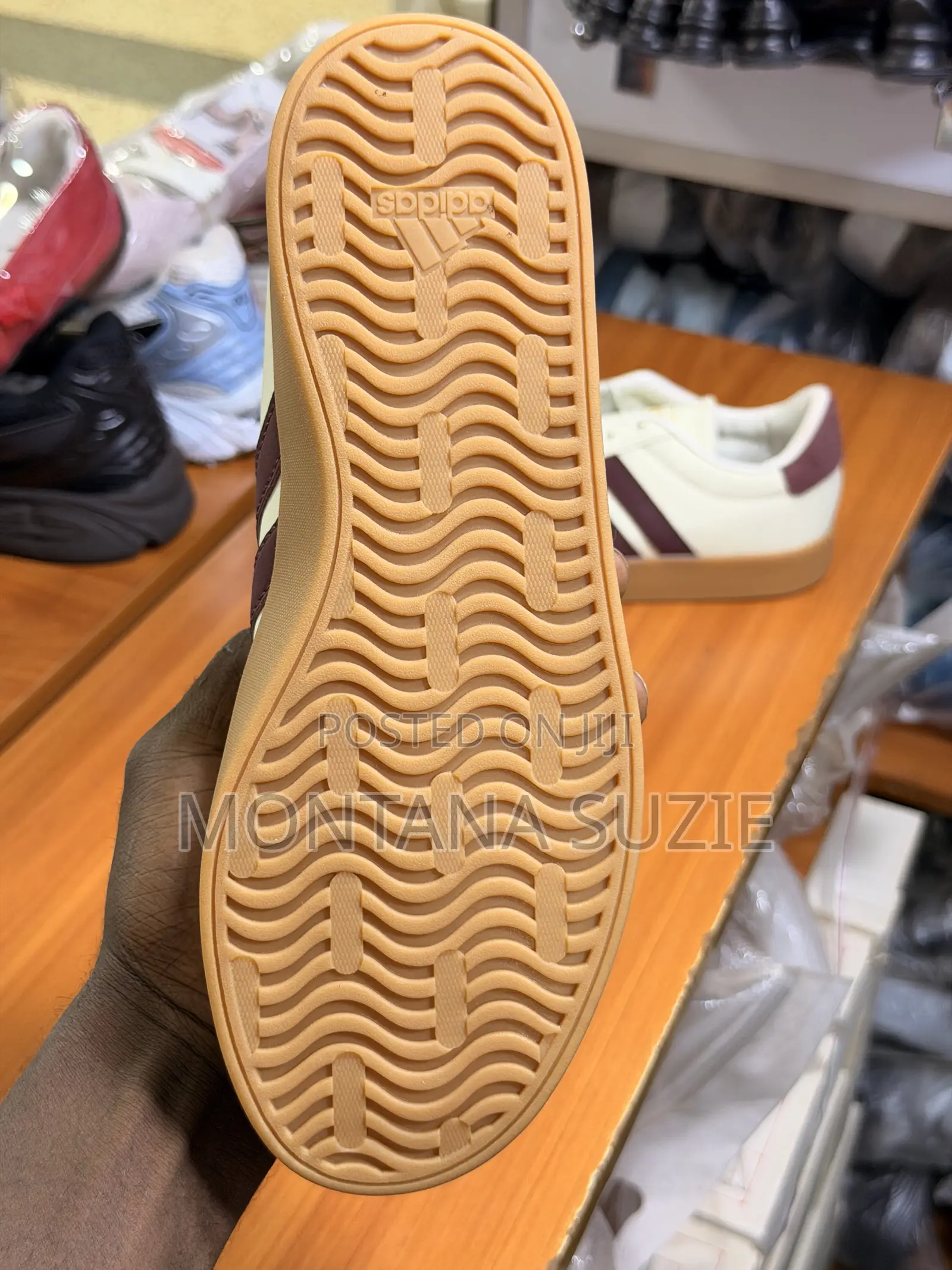 Adidas Neo VI